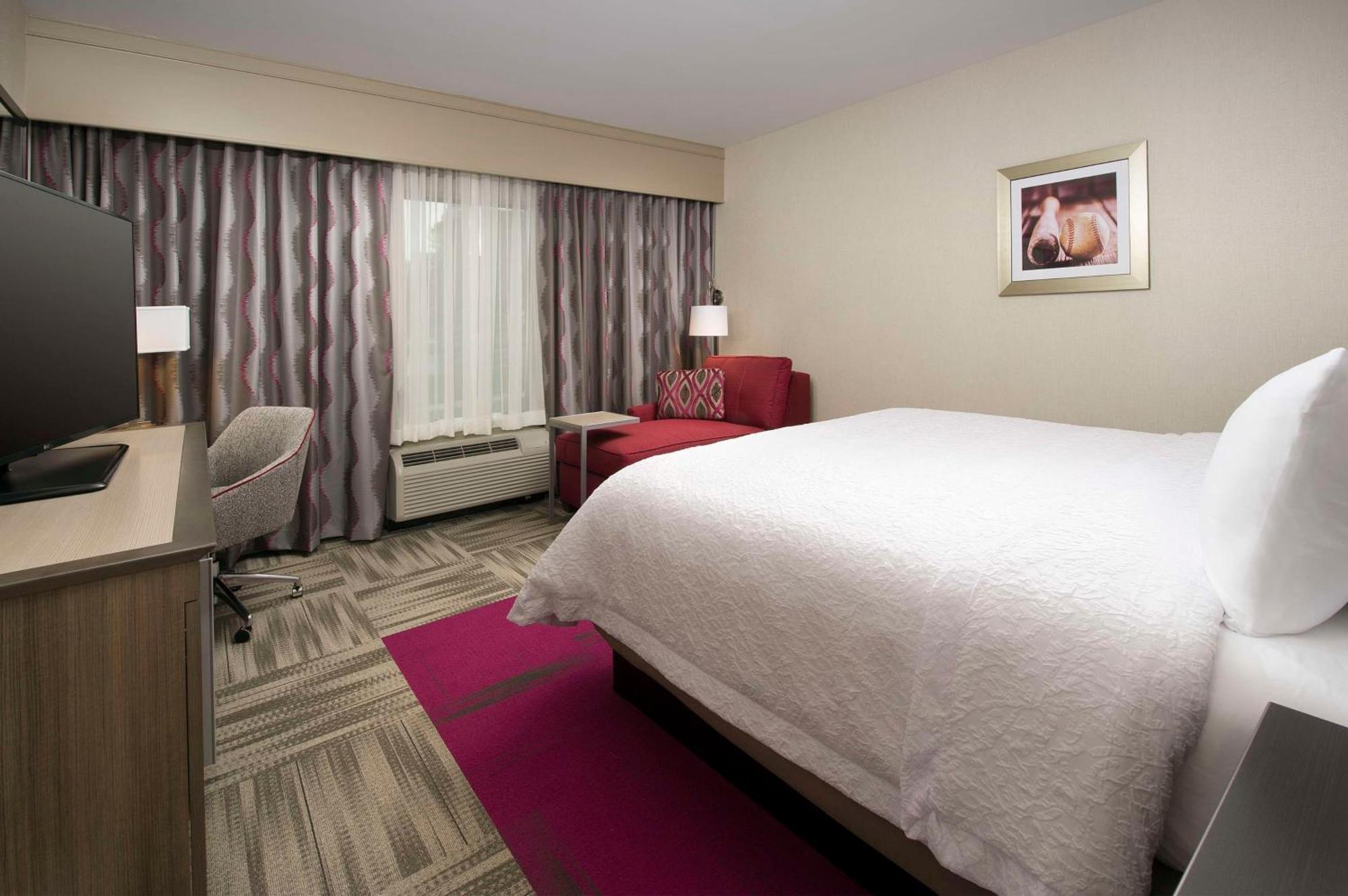 Hampton Inn By Hilton Хаттисберг Экстерьер фото